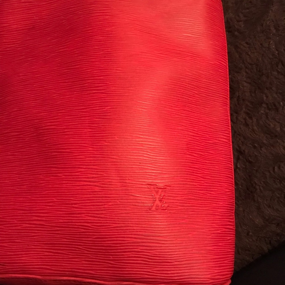 Red Inspired Purse - Picture 2 of 5